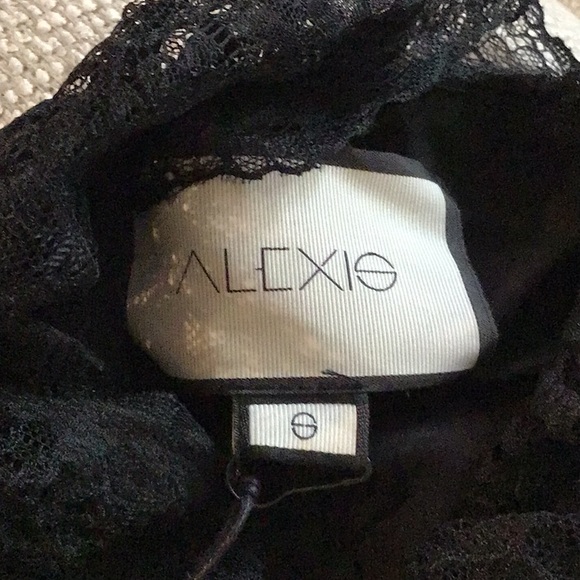Alexis Ilana dress, one shoulder lace, side zip, black, size small, NWT - Picture 12 of 13